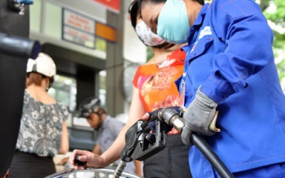 Giá xăng không tăng cũng chẳng giảm từ 15h30 chiều 4/6