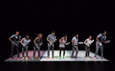 Giải trí cuối tuần: Triển lãm điêu khắc ở Sài Gòn, múa đương đại - hiphop ở Hà Nội