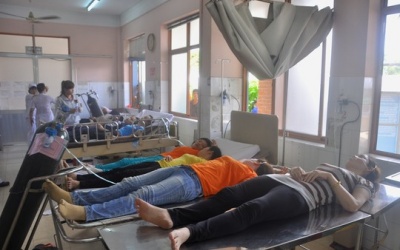 Bộ Y tế vào cuộc vụ ngộ độc khiến 100 công nhân nhập viện