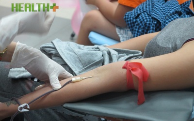 Sáng nắng gắt, chiều mưa dông, ngày vẫn đông người đi hiến máu!