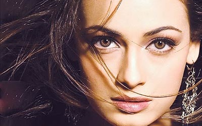 Video: Màu mắt tiết lộ những gì về bạn?