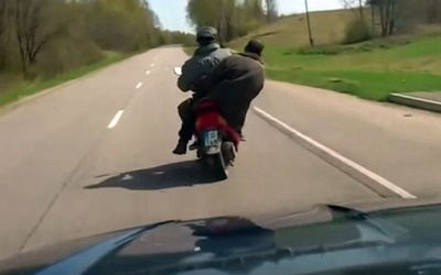 Vỡ hàm, gãy răng vì phóng xe khi say xỉn