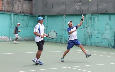 Ra sân bớt nhậu