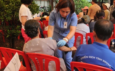 Đoàn bác sỹ Mỹ thay chân giả miễn phí cho 168 bệnh nhân