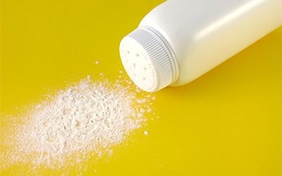 Làm đẹp với phấn rôm của trẻ em: Hiệu quả bất ngờ