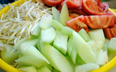 Những loại rau dễ gây độc khi dùng ăn lẩu