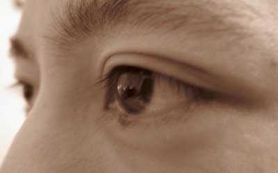 Ngăn ngừa bệnh lý võng mạc sớm, tránh mù lòa