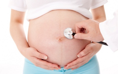 Sau khi sinh mổ có nên uống sữa?