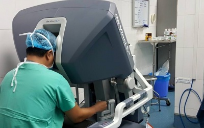 Phẫu thuật nội soi robot thành công cho trẻ nhẹ cân nhất