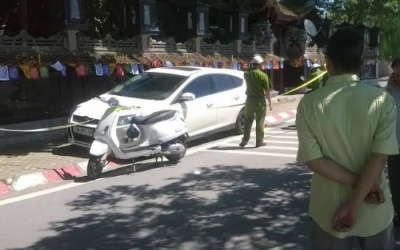 Hà Nội: Người đàn ông tử vong trong chiếc xe ôtô lạ đỗ trước cổng chùa