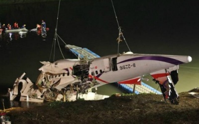 Phi công tắt nhầm động cơ khiến máy bay Đài Loan rơi