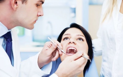 Nhổ gần hết 2 hàm răng mới biết răng không bị sao