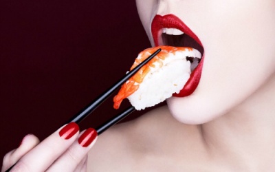 Nét độc đáo của sushi vòng quanh thế giới