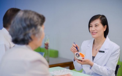 Khi nào cần phẫu thuật đục thuỷ tinh thể?