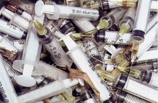 Siết chặt quản lý chất thải trong bệnh viện