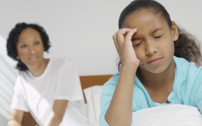 Nên làm gì khi trẻ bị ngã chấn thương đầu?