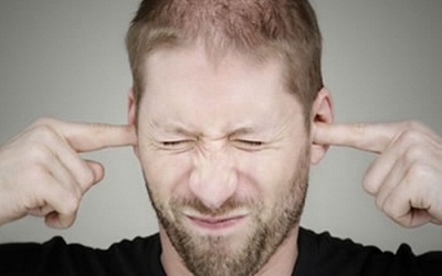 Bệnh nguy hiểm từ chứng ù tai