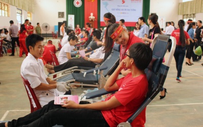 Tưng bừng ngày hội hiến máu tại quê hương Đại tướng Võ Nguyên Giáp