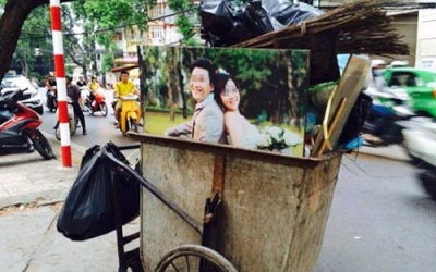 Ảnh cưới tiền triệu nằm gọn trong xe rác