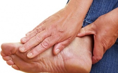 Bệnh gout ở chân và các dấu hiệu nhận biết