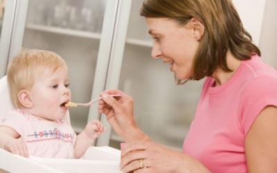 Bé bị tiêu chảy: Nên uống men tiêu hóa hay men vi sinh?