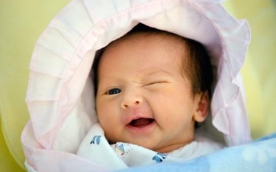 4 sự thật khiến bố mẹ bất ngờ về thị giác của bé sơ sinh