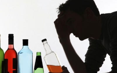 Giải độc cơ thể do dùng nhiều rượu như thế nào?