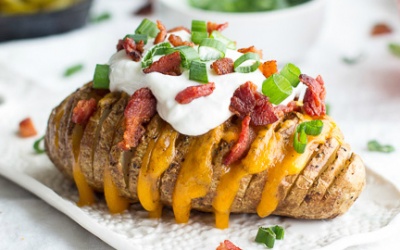 Mềm mềm, béo béo với khoai tây nướng Hasselback 