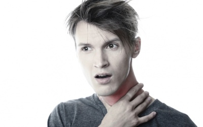 8 nguyên nhân hàng đầu khiến giọng khản như ''vịt đực'