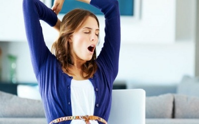 7 nguyên nhân khiến bạn ngáp mỏi miệng