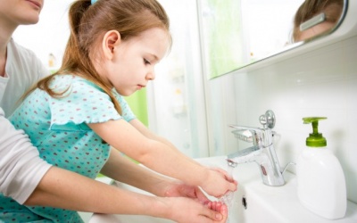 Cách phòng bệnh tay chân miệng cho trẻ