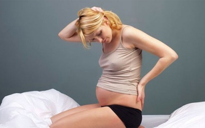 Đau lưng khi mang thai: Không nên coi nhẹ!