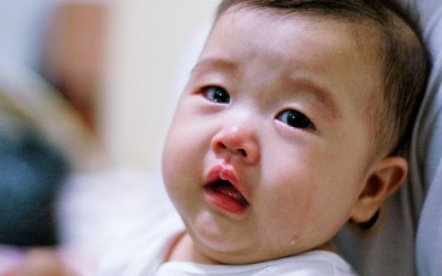 Mẹo giảm khó chịu khi bé mọc răng