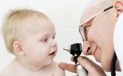 Đề phòng đục thủy tinh thể ở trẻ em