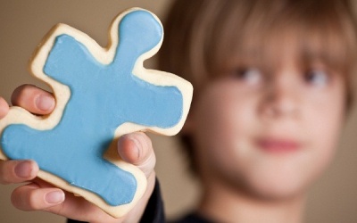 Hai điều cha mẹ cần làm cho trẻ tự kỷ