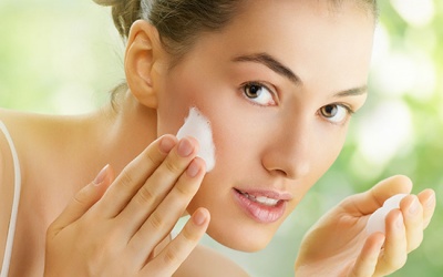 Dễ dàng trị mụn cấp tốc ngay tại nhà (P2)