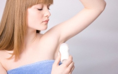 Nguy cơ tiềm ẩn từ lăn khử mùi