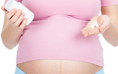 Phụ nữ có thai, cho con bú cần bổ sung cả sắt và đồng