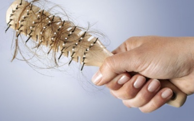 Bệnh tuyến giáp có gây rụng tóc?