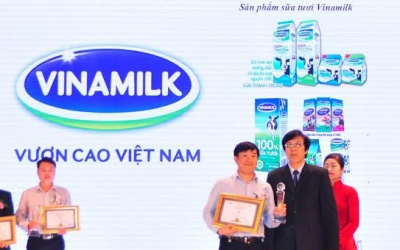 Cú hattrick của Vinamilk - thương hiệu sữa lớn nhất Việt Nam