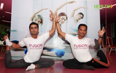 Yoga trị liệu – Giải pháp chữa đau lưng và đau đầu gối