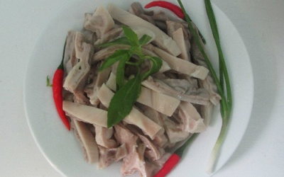 Bà bầu ăn dạ dày lợn hấp tiêu, con không tướt khi mọc răng