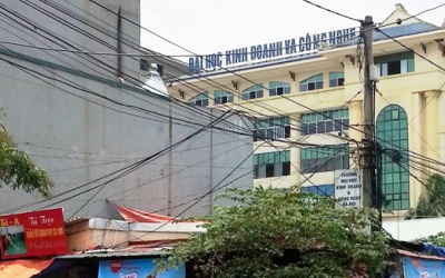 2 nàng Hiền Thục, Nết Na và Sư thầy Thích…