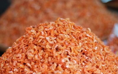 Người Việt đang chết dần vì mực tẩy trắng, tôm tạo nạc