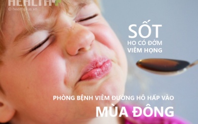 Trẻ ho có đờm, sốt có nên dùng siro ho và thuốc hạ sốt?