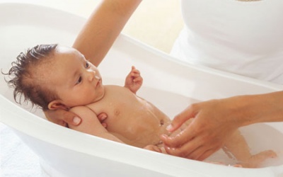 Dùng dầu tràm cho trẻ như thế nào?