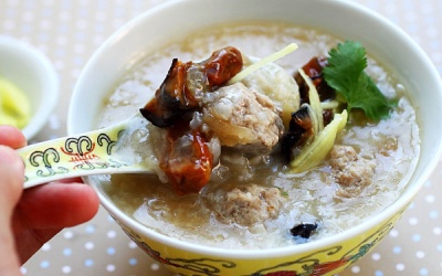 Món ngon từ thịt dê chữa chứng teo liệt người già