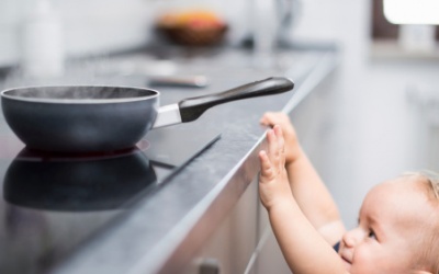 Nguy hiểm rình rập bé yêu ngay trong ngôi nhà thân thuộc