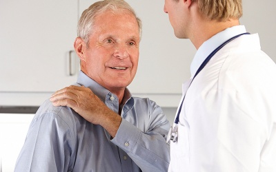 Đột quỵ não sau 6 tháng vẫn còn đau là do đâu?