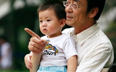 Người già và trẻ em cần được cung cấp dinh dưỡng đặc biệt